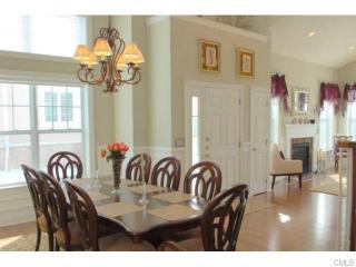 29 Briar Ridge Dr, Bethel, CT 06801-1882