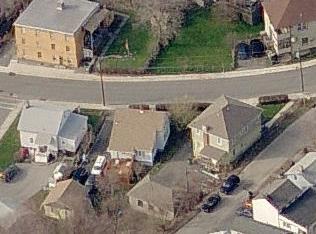 123 Main St, Beacon, NY 12508-3803