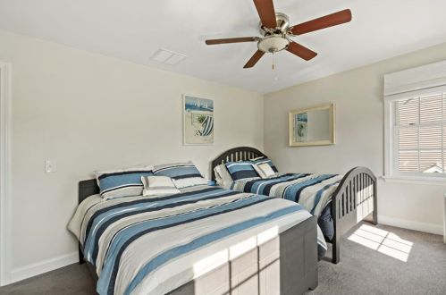 41 Orlando Dr, South Kingstown RI  02882-4416 exterior