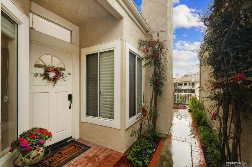 15587 Walton Heath Row, San Diego CA  92128-4477 exterior