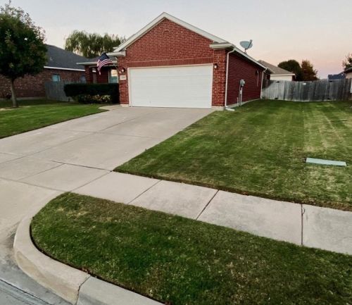 1108 Skylark Dr, Burleson, TX 76028-7106