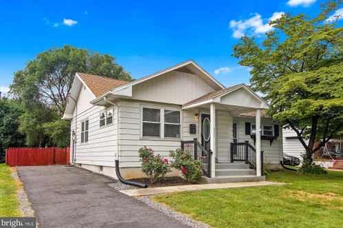 711 Sherwood Rd, Rudytown, PA 17070-1449