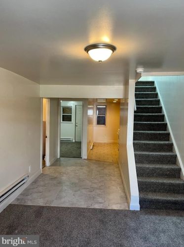 6416 Guyer Ave, Philadelphia, PA 19142-3025