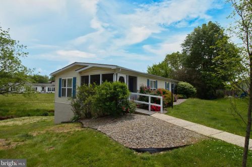 37 Longwood Ct, Harleysville, PA 19438-2955