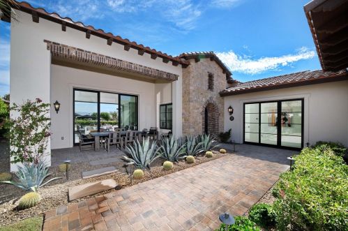 81738 Andalusia, La Quinta CA  92253-8252 exterior