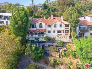 2735 Nichols Canyon Rd, Los Angeles CA  90046-1345 exterior