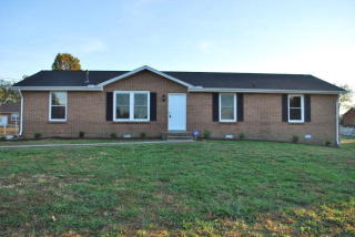 410 Manorstone Ln, Clarksville, TN 37042-5148