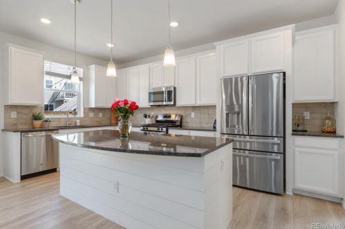 9450 Rifle St, Denver CO  80022-0643 exterior