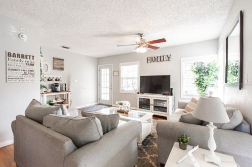 1037 Josephine St, Lakeland FL 33815-4427 exterior