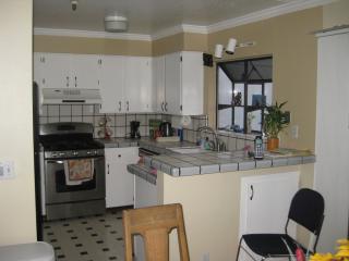 812 Bay St, Mountain View CA  94041-2302 exterior
