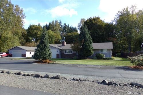 2727 108th Ave, Puyallup, WA 98372-1828