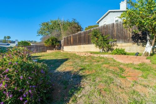 3341 Fairway Dr, La Mesa CA  91941-8009 exterior