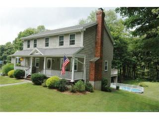 904 Roxbury Rd, Southbury, CT 06488-1236