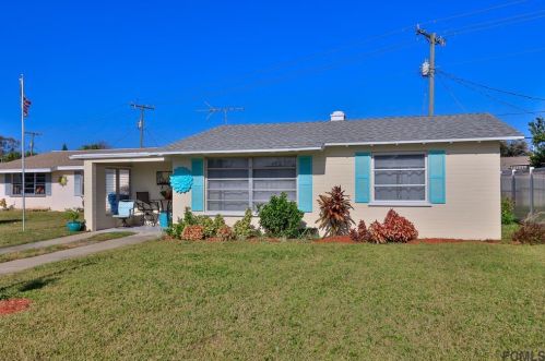 52 River Shore Dr, Ormond Beach, FL 32176-3547