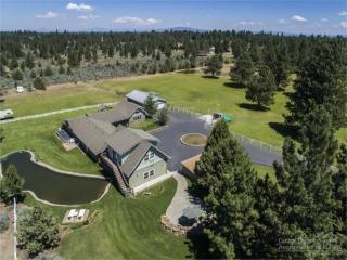 60366 Arnold Market Rd, Bend OR  97702-9249 exterior