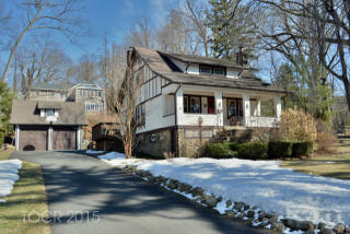 31 Forest Ave, Montvale, NJ 07645-2204