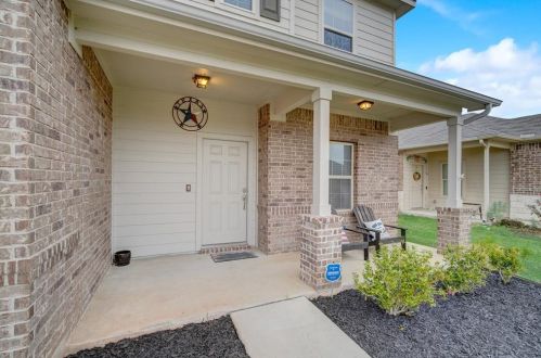 707 Carol Dr, Monadale, TX 78634