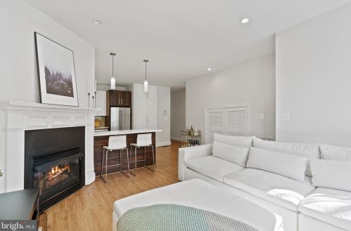 315 R St, Washington, DC 20001-2212