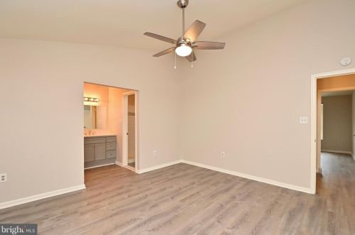 7803 Wintercress Ln, Springfield VA  22152-3842 exterior