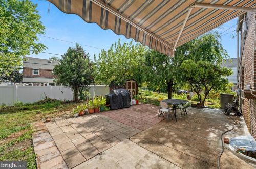 23 Dewey Rd, Cheltenham PA  19012-1413 exterior