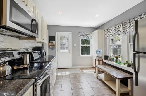 838 Concord Rd, Glen Mills PA  19342-1338 exterior