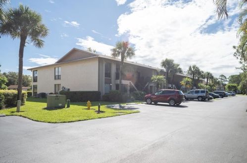 1224 Commonwealth Cir, Naples FL  34116-3627 exterior