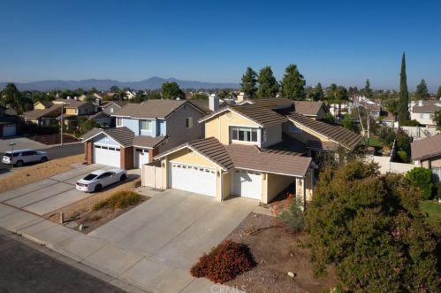 9363 Shamouti Dr, Riverside, CA 92508-6463