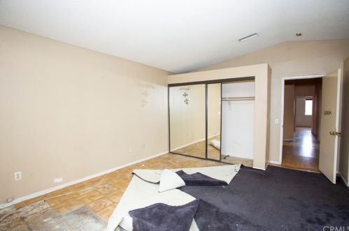 190 Racquet Club Dr, Compton CA  90220-3191 exterior