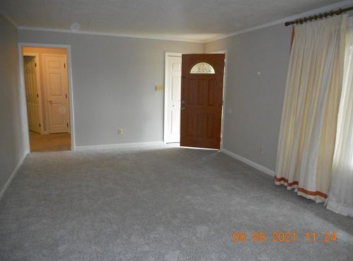 8383 Cheviot Rd, Cincinnati OH  45247-3803 exterior