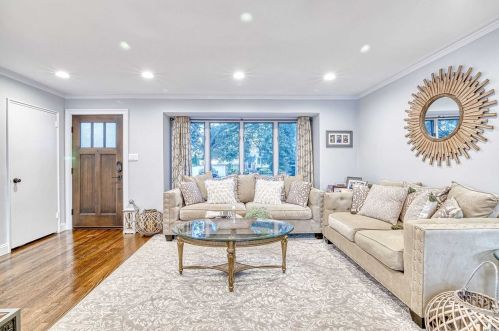 3934 David Pl, Seaford, NY 11783-1519