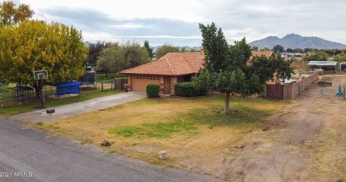 19401 Calle De Flores, Queen Creek, AZ 85142-9301