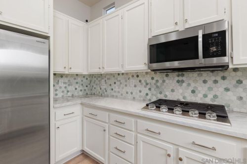 5477 Wolverine Ter, Carlsbad CA  92010-7159 exterior