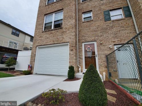 209 7th Ave, Wilmington, DE 19805-4772