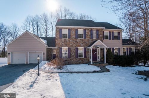 458 Rock Run Rd, Pottstown, PA 19465-8819