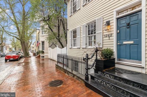 1242 Potomac St, Washington, DC 20007-3231