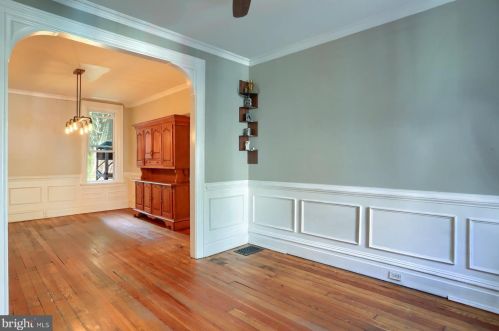 119 Cumberland St, Harrisburg, PA 17102-2802