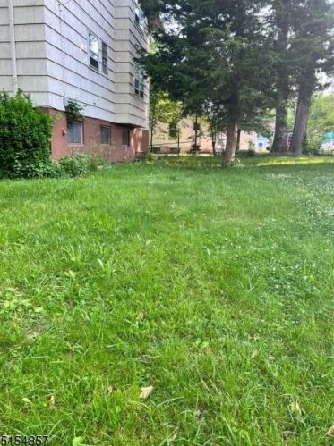 389 Teaneck Rd, Ridgefield Park NJ  07660-1519 exterior