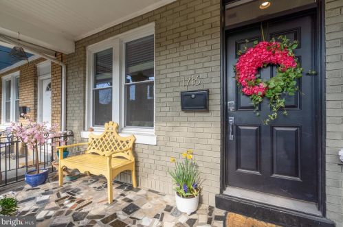 1716 Montello Ave, Washington, DC 20002-7821