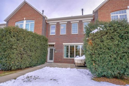 306 Valley Cmns, Hudson WI  54016-6102 exterior
