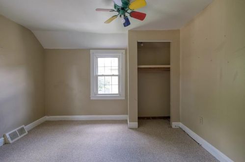 604 Aylesworth Ave, Bridgeville PA  15017-2906 exterior