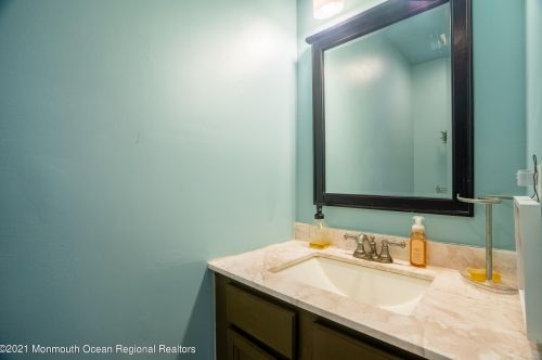 88 Rita Ln, Jackson Twp NJ  08527-2367 exterior