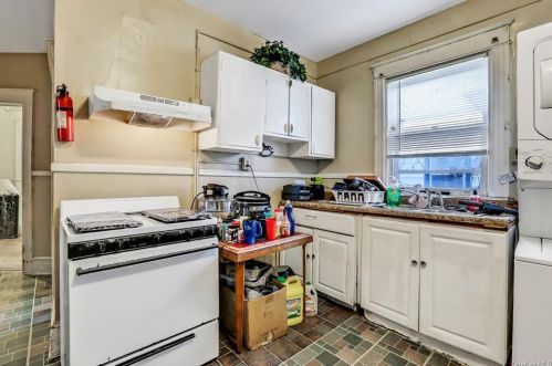 33 Manitou Ave, Poughkeepsie NY  12603-2731 exterior