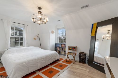 303 Nutley Ave, Nutley NJ  07110-2435 exterior