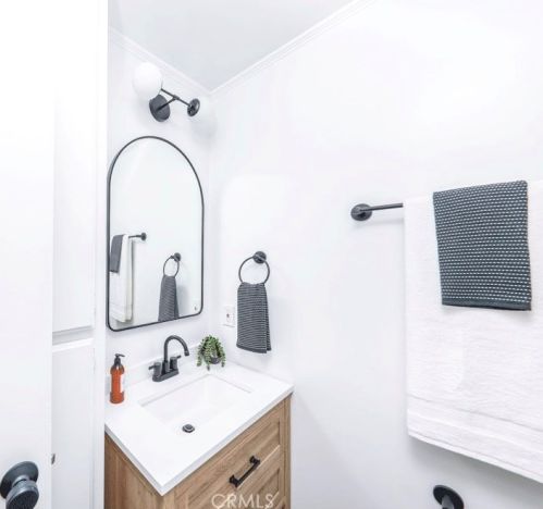 2512 Deerford St, Lakewood CA  90712-3356 exterior