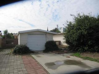 561 Lombardy Ln, Lemoore, CA 93245-3521