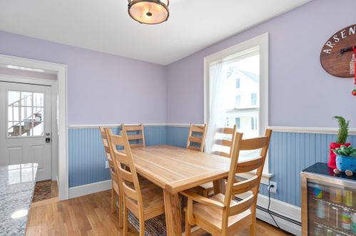 32 Pne St, Dover NH  03820-4202 exterior