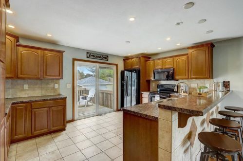 1022 121, Milwaukee WI 53226-3309 exterior