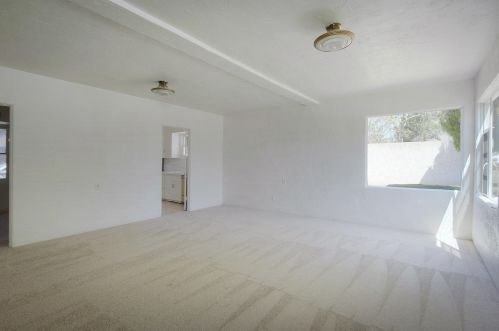 8750 7th Ave, Phoenix AZ 85007-1703 exterior