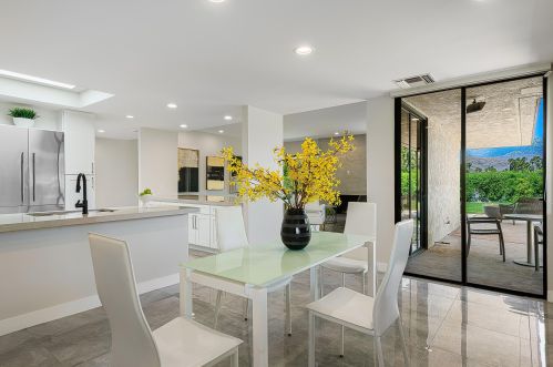 6 Cornell Dr, Rancho Mirage CA  92270-3630 exterior