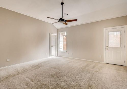 18640 Gibbons Dr, Dallas TX  75287-4042 exterior